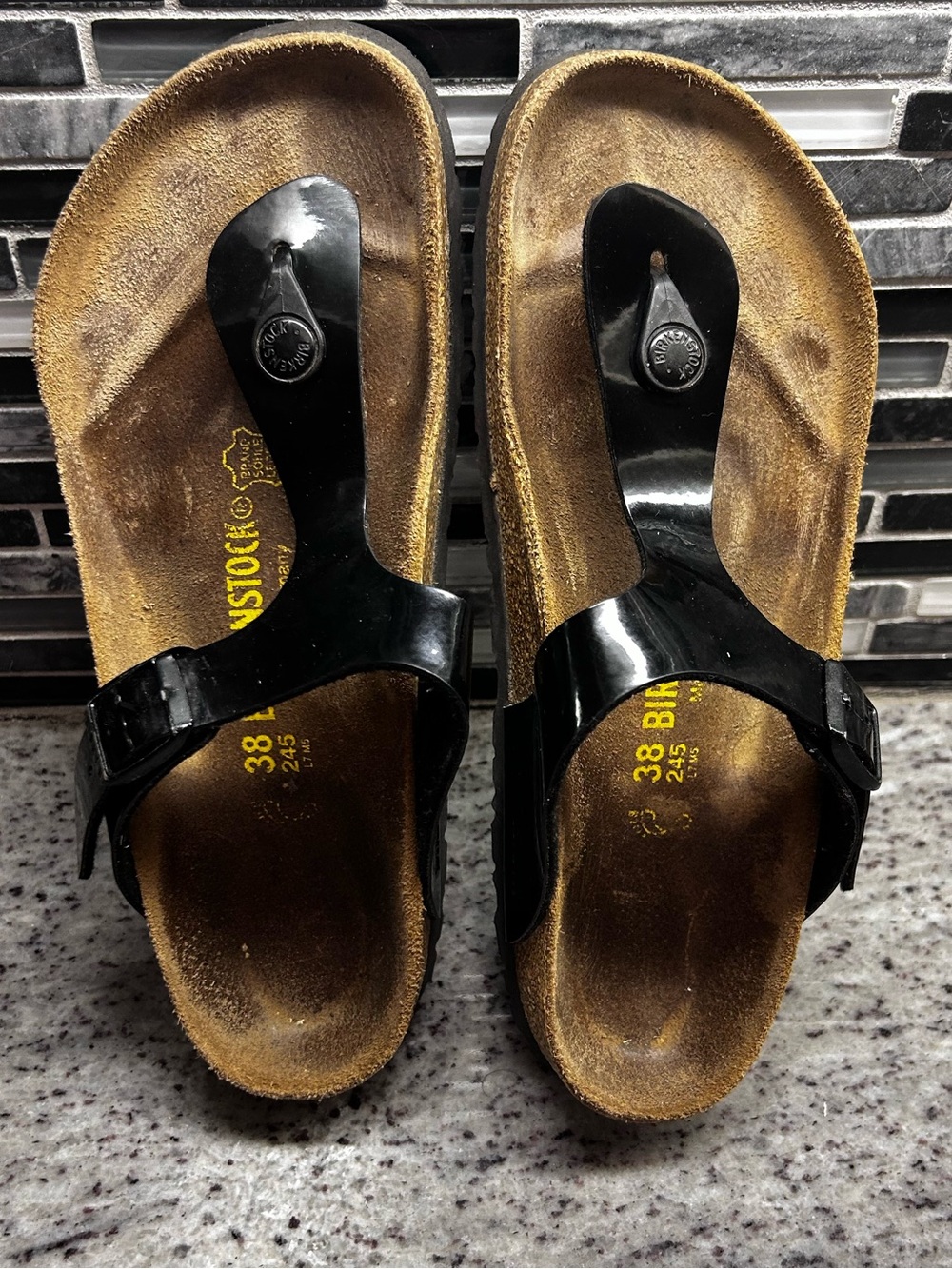 Birkenstock Gizeh Black Patent Thong Sandals with Brown Suede Footbed size 7 - Picture 3 of 8